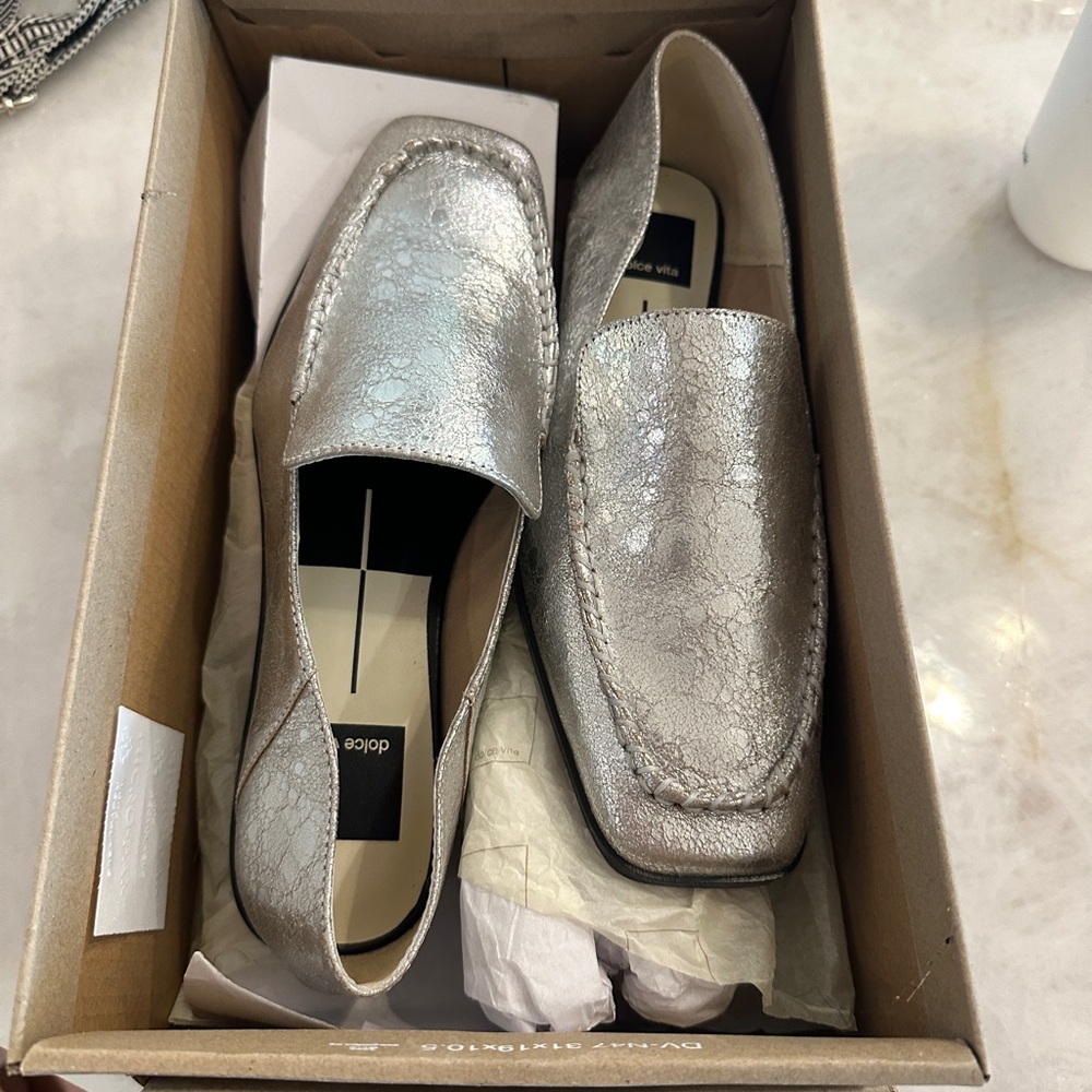 Beny loafer from Evereve, size 7, silver - Picture 1 of 2